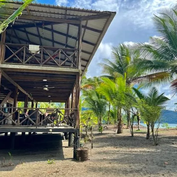 Cabaña La Kirita EcoHotel, Hotel in Bahía Solano