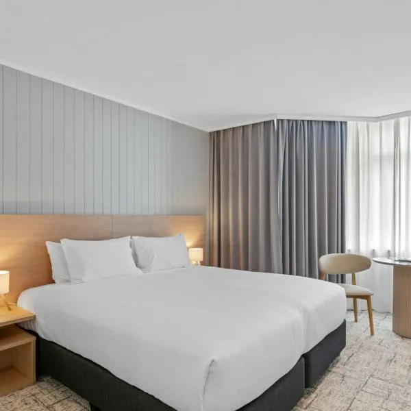 Silkari Mirage at Newport: Newport şehrinde bir otel