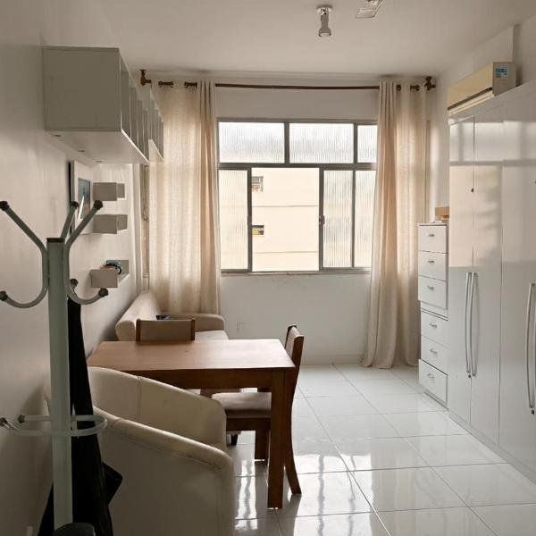 Apartamento Copacabana 1 quadra da praia