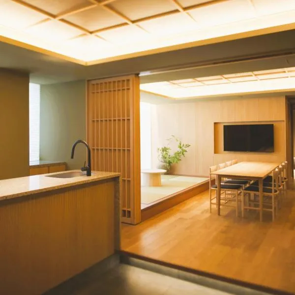 UCHIWA STAY Osaka NAMBA 1 min from Kuromon Market, 7 min from Namba Station, hotel em Osaka