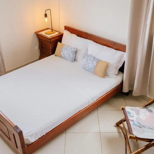 Viesnīca Chambres vue sur mer chez Saloua pilsētā Chirongui