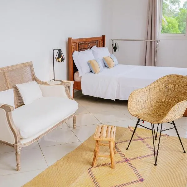 Chambres vue sur mer chez Saloua, hotel in Chirongui