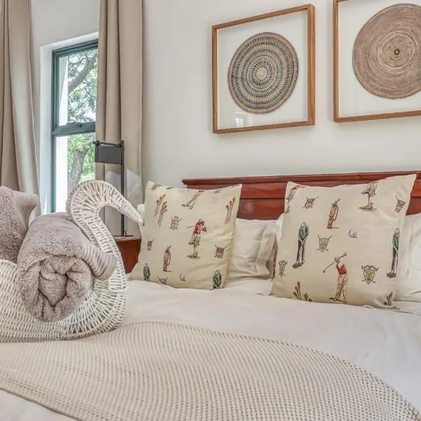Elegant Bryanston Home-Hot Tub and Garden Retreat, hotel em Joanesburgo