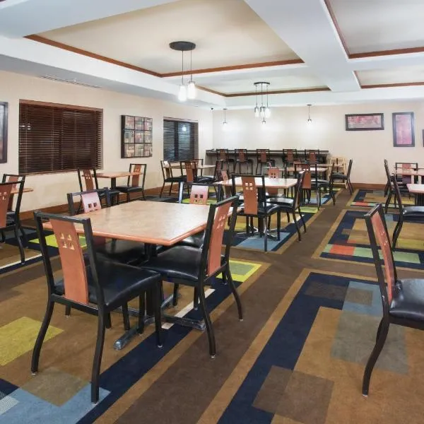 Holiday Inn Express and Suites Los Alamos Entrada Park by IHG, готель у місті Лос-Аламос