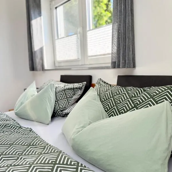 Ferienwohnung-Karwe, hotell i Karwe