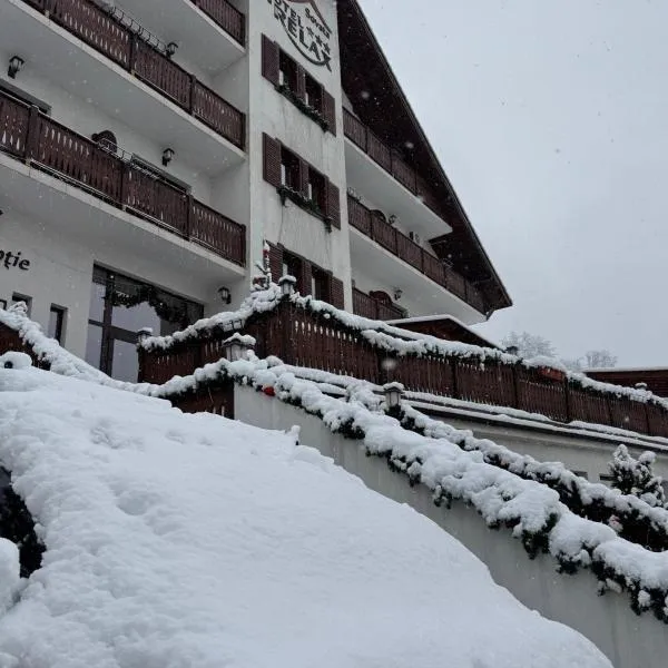 Hotel Relax Sovata، فندق في سوفاتا