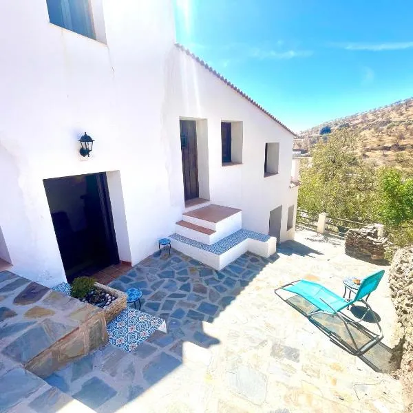Casa Amigos Sorvilan - la Bodega, Hotel in Sorvilán