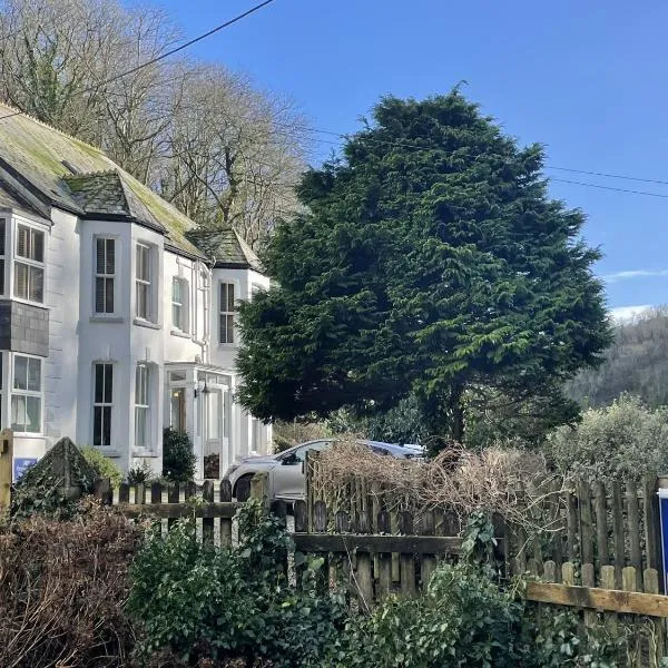 Penryn House Hotel, готель у місті Полперро