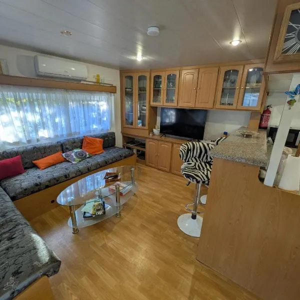Mobil-Home La Pointe 5 pers camping 4 étoiles, hotel v destinácii Capbreton