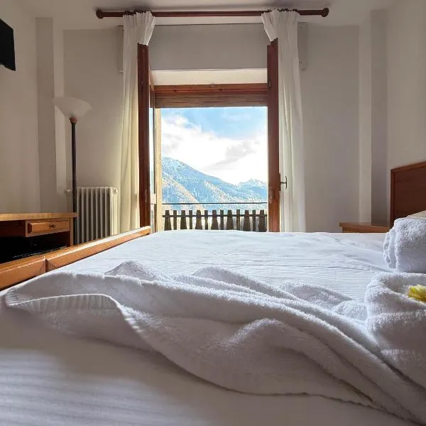 Miravalle Supersport Hotel, hotel v destinaci Forni Avoltri