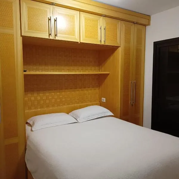 Piemonte Flat Serra Negra, hotel i Serra Negra