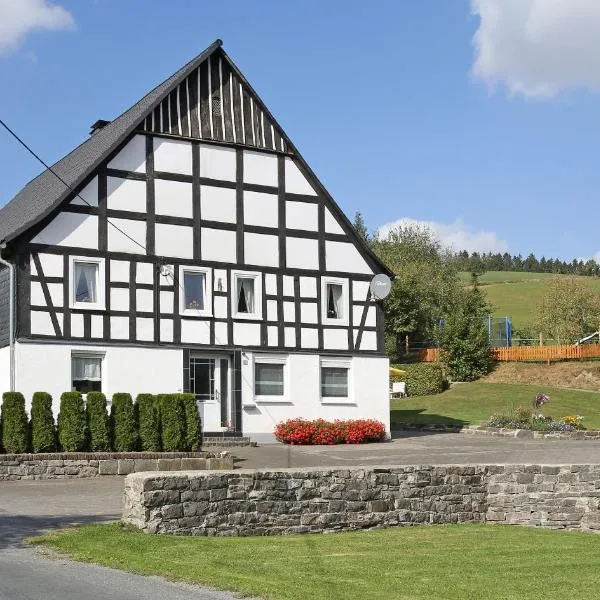 Ferienbauernhof Familie Stratmann, hotel v destinaci Eslohe