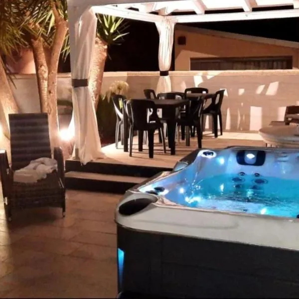 Villa Anny, hotel i Avola