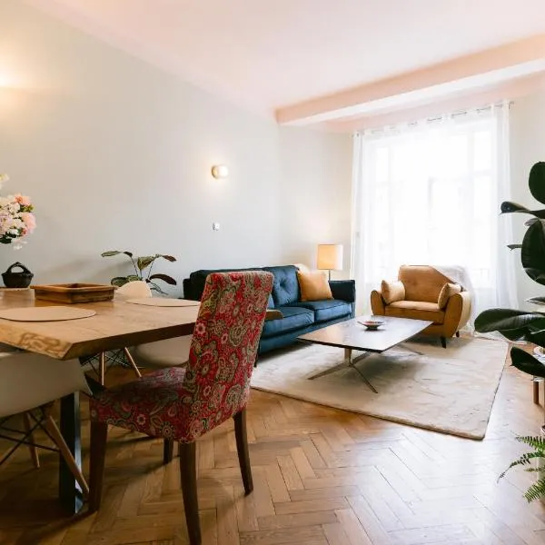 Grand Appartement 90 m2 - 4 Lits -Quartier Imperial - Gare - Centre-ville โรงแรมในเมซ์