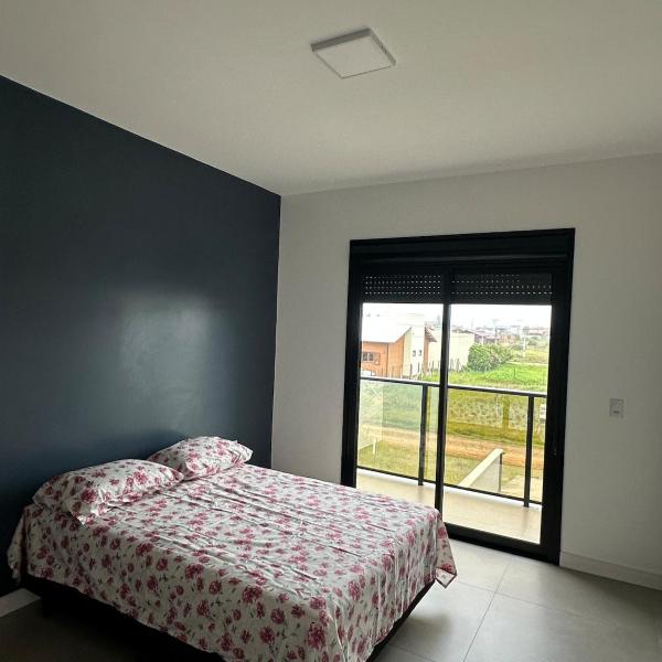 Casa geminada a 250 metros do mar - Foto 2