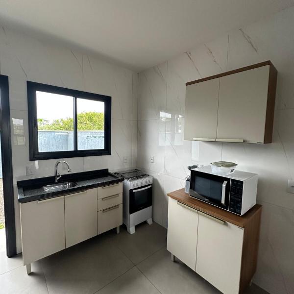 Casa geminada a 250 metros do mar - Foto 4