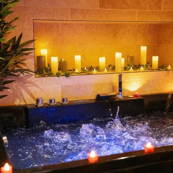 Mana Suite - Appartement de luxe avec Jacuzzi XXL, Hotel in Tarare