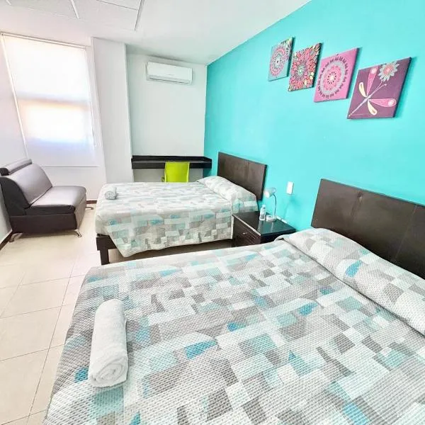 Hotel Plazha Express, ξενοδοχείο σε Τούξτλα Γκουτιέρρες
