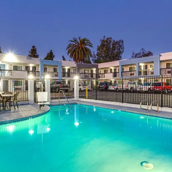 Hotel Seville - Ontario Airport/Chino, viešbutis mieste Ontarijas