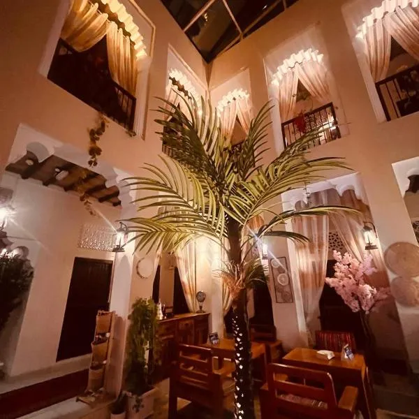 Ahmadia Heritage Hiba Guest House - Built in 1916 - Al Ras Metro Station โรงแรมในดูไบ