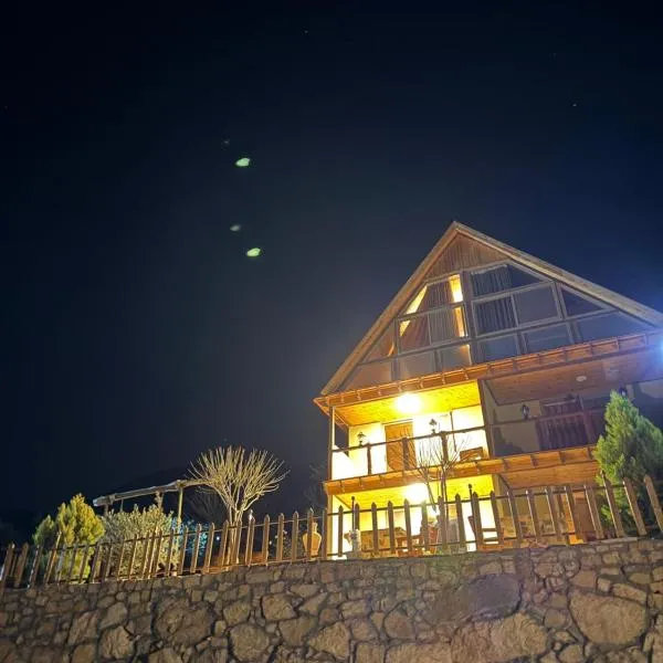 Viesnīca Dana luxury huts pilsētā Dana