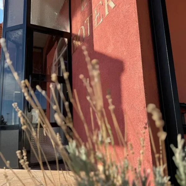 Hostal El Botero, hotel di Monreal del Campo