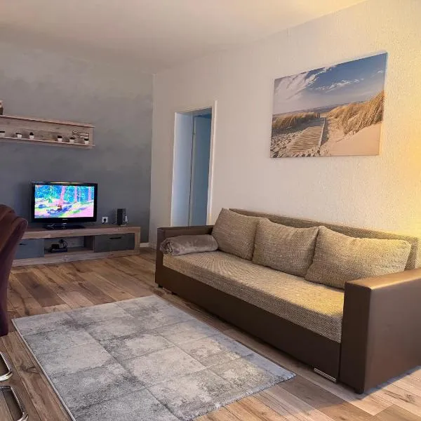 Modern 2-Room Apartment with Free Parking and Balcony, Hotel in Waldmohr