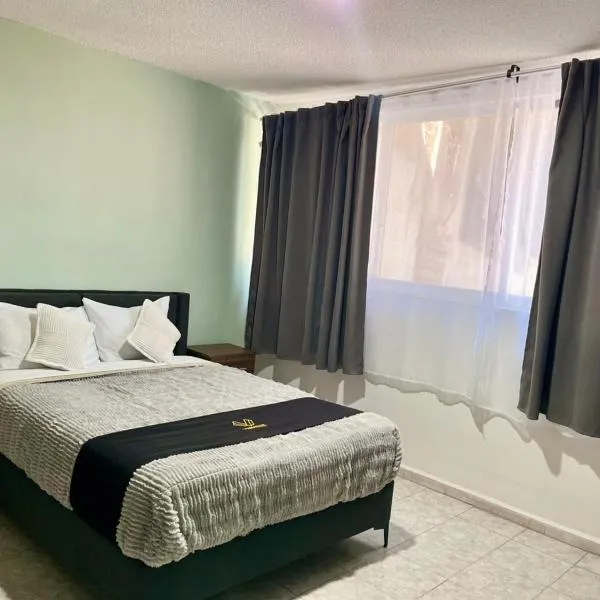 8 VENATOR House Boutique, hotel u gradu Leon
