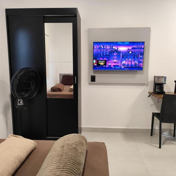 Studio com Ar condicionado, Boa Localização, Internet Rápida 2 - Foto 5