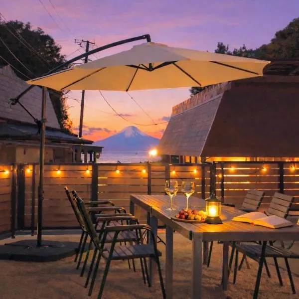 城ヶ島 浦ノ間邸 デザイナーズ古民家サウナヴィラ 富士山ビューBBqテラス付, hotell i Miura