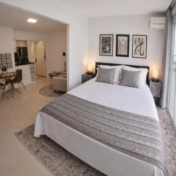 Studio Premium Wi Fi 1Gb 15 min do Rio - Centro Niterói, hotelli kohteessa Niterói