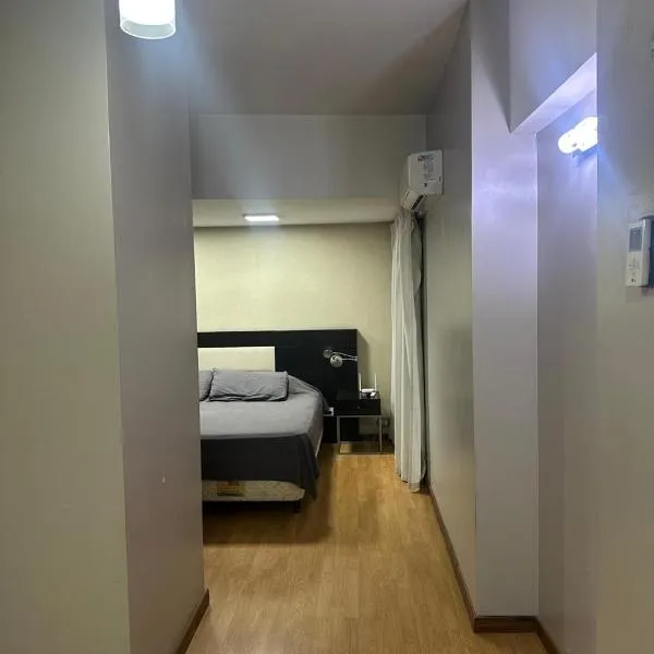 Urban III - Cómodo monoambiente en pleno centro, Hotel in San Juan