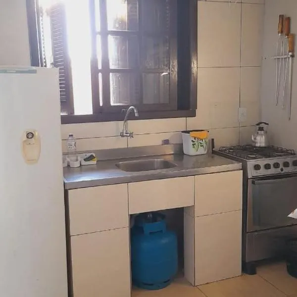 kitnets conjugado pertinho da praia, Hotel in Tramandaí