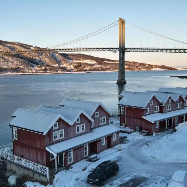 Sjøhus ved Tjeldsundet - House by the sea、Evenskjerのホテル