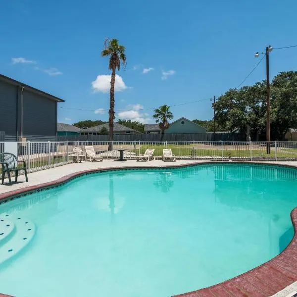 Econo Lodge Inn & Suites Fulton - Rockport, hotell sihtkohas Rockport