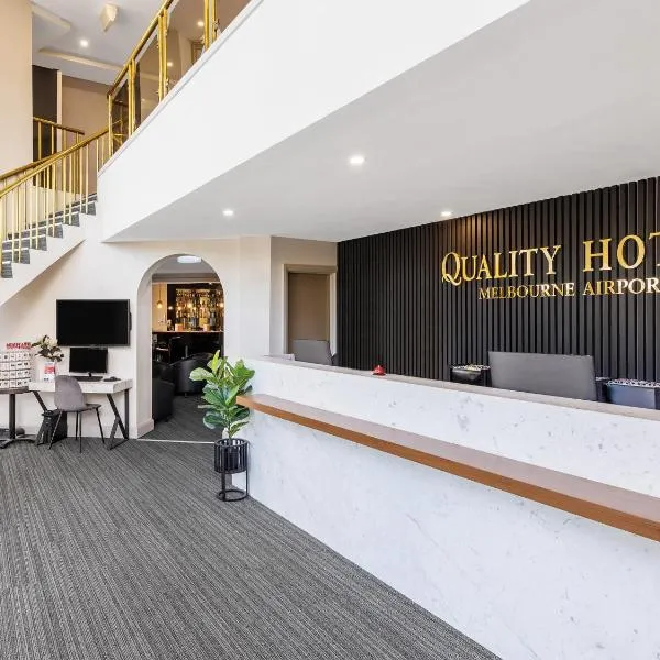 Quality Hotel Melbourne Airport, хотел в Мелбърн
