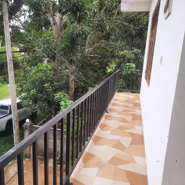 Senaya Holidays Resort, hotell i Kataragama