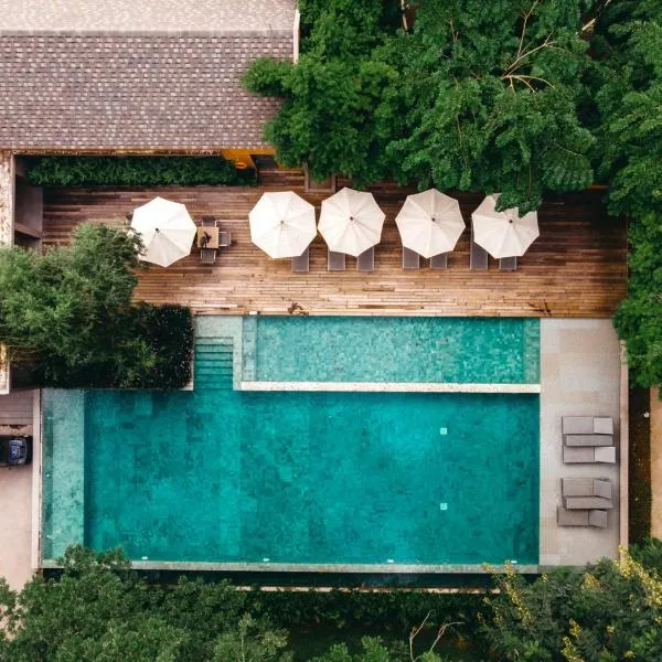 Flora Creek Chiang Mai, hotelli kohteessa Hang Dong