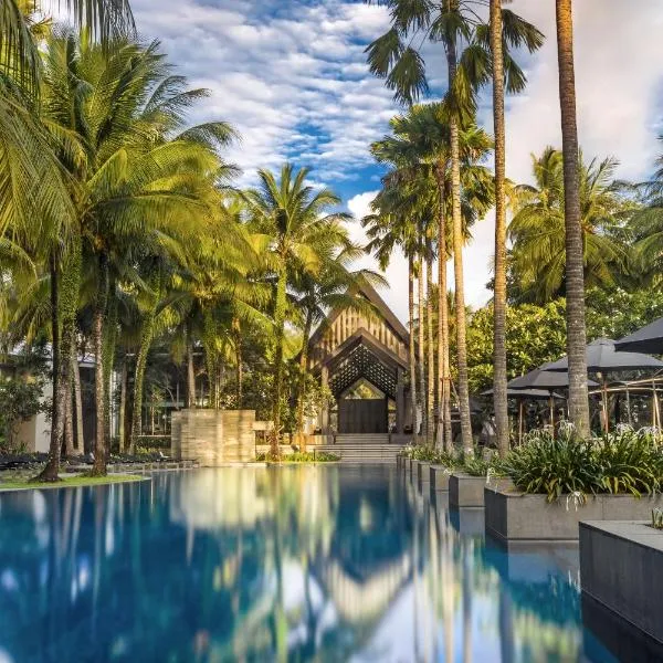Twinpalms Phuket: Surin Plajı şehrinde bir otel