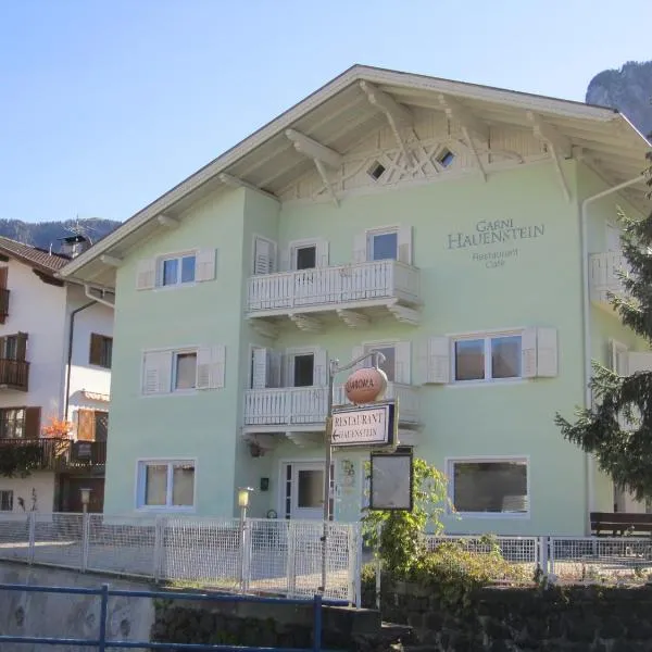 Garni Hauenstein, hotel a Siusi