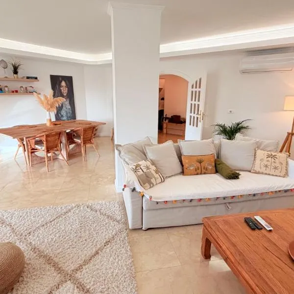 Cascais 2 bedrooms with swimming pool Nomad Dreams N 7، فندق في كاسكايس