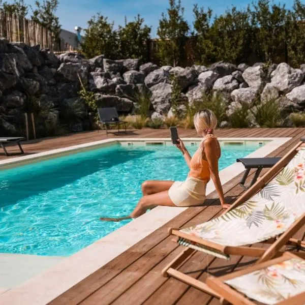 HEJMO Hostel، فندق في هوسيغور