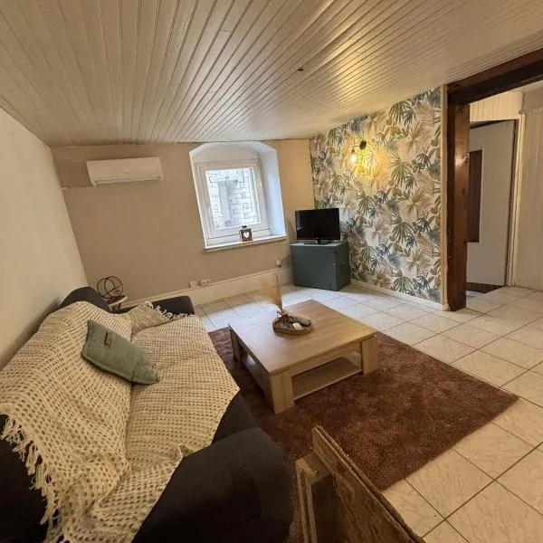 Calm guest house, hotell i Clerval