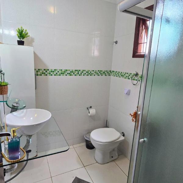 Casa com Wi-Fi Qualidade- Ar Condicionado - Completa - Praia da Enseada - Foto 3