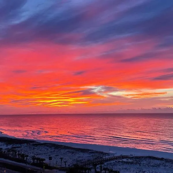 Portofino Tower 3-1808 Stunning Beachfront National Seashore Views, Hotel in Pensacola Beach