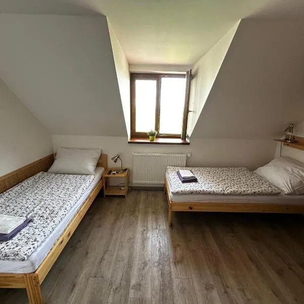 Penzion U Ježka, hotel di Nedakonice