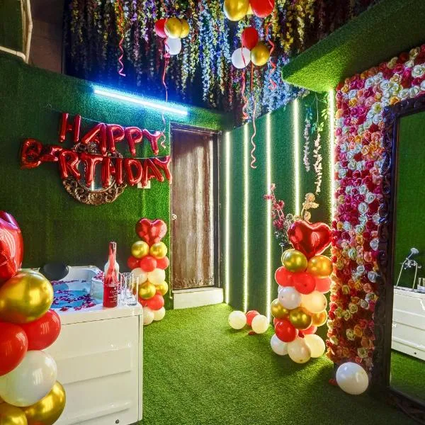 Hotel Solaris Retreat Paschim Vihar By The Arrow, Hotel in Jāmb