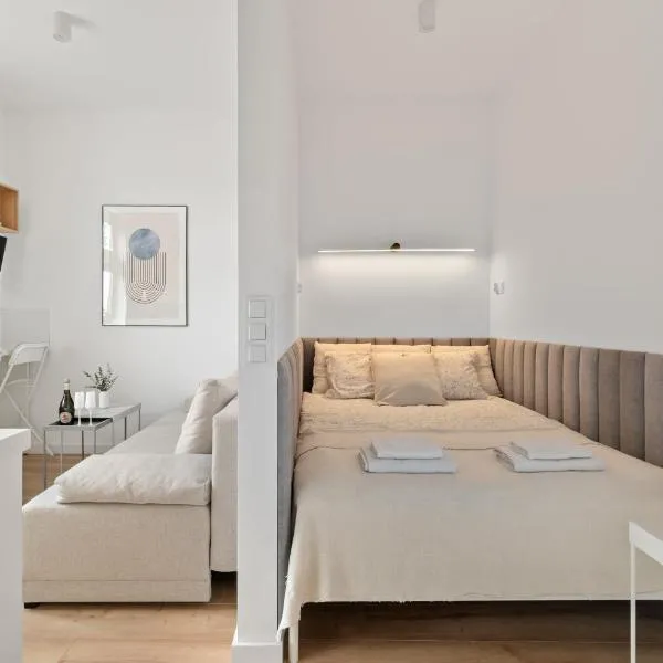 COMFISTAY Ozimska 55 - City Access and Free Parking, khách sạn ở Opole