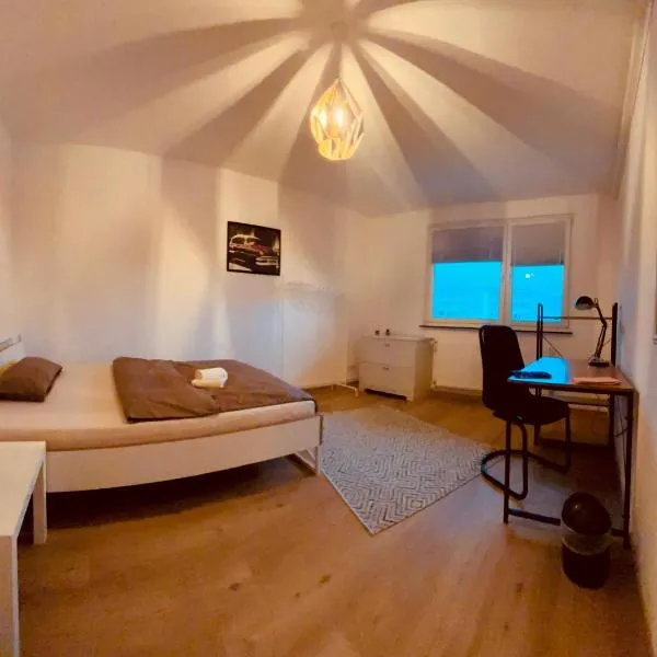 Privatzimmer in WG ähnlicher Wohnung nahe VW, City - WLAN & Parkplatz - CityStay Wolfsburg - Bulli, hotel in Wolfsburg