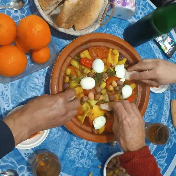 탄-탄에 위치한 호텔 Aziz House 2